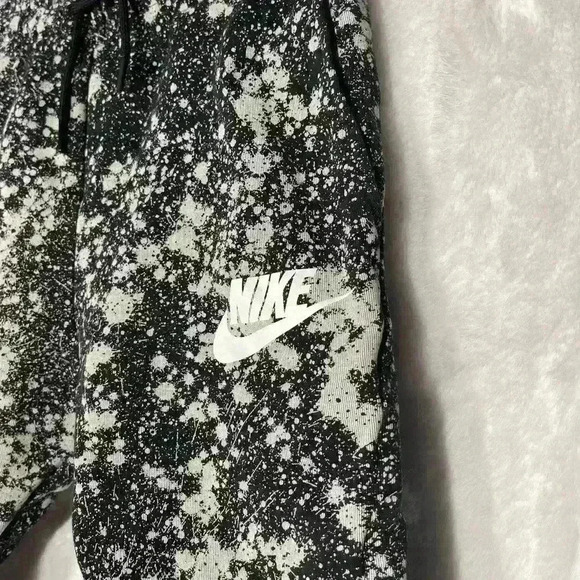 Nike Kids Black/White Splatter Athletic Bike Shorts Deep Zip Pocket Summer Fun - Picture 7 of 10